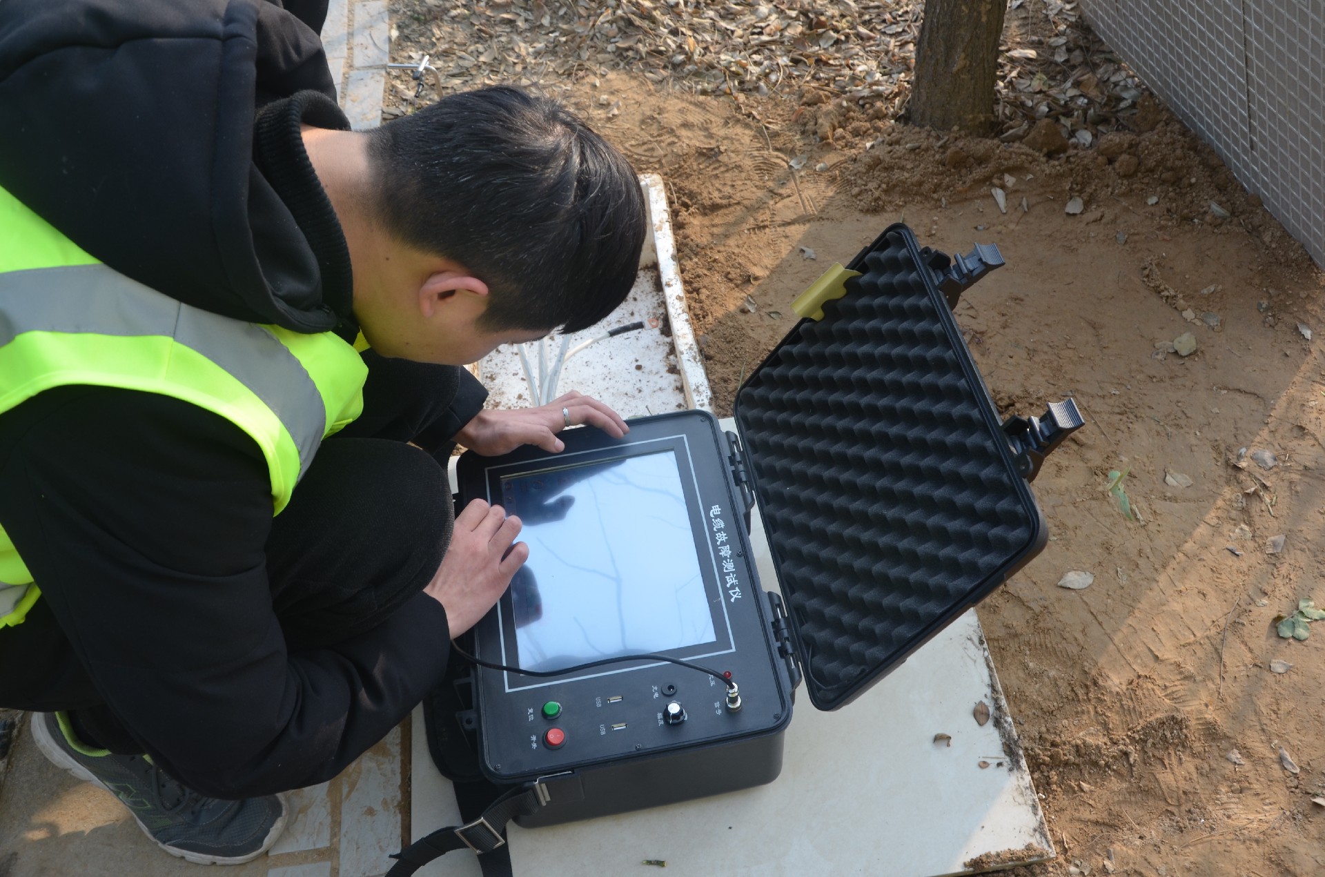 電纜故障測(cè)試儀